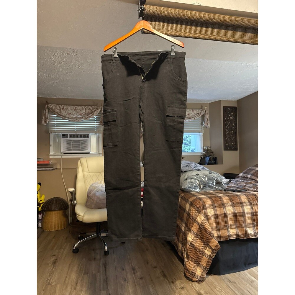 Black Cargo Pants with Size Pockets Size Large